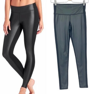 Athleta Faux Leather Black Gleam Tight Leggings Size XXS‎
